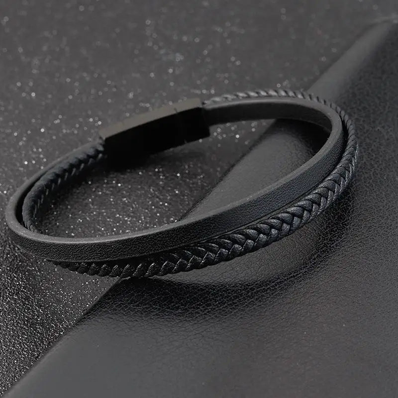 Läderarmband herr – flätat armband i dubbel design