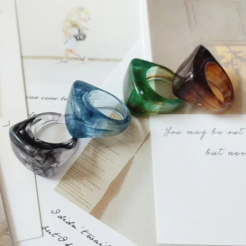 Vintage ring i resin & akryl – Geometrisk fyrkantig design för dam & herr