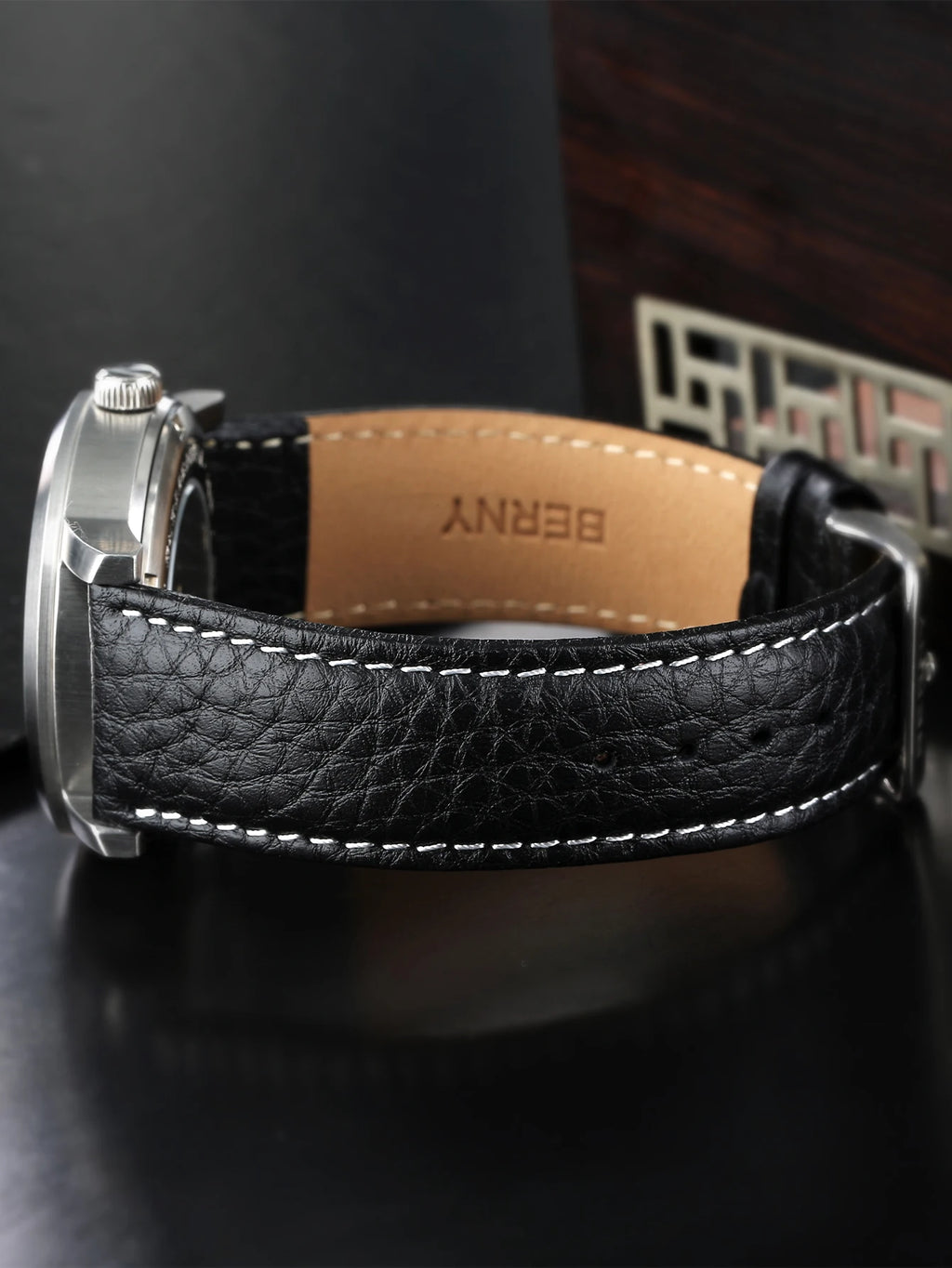 BERNY Schweizisk automatisk herrklocka – Safirglas