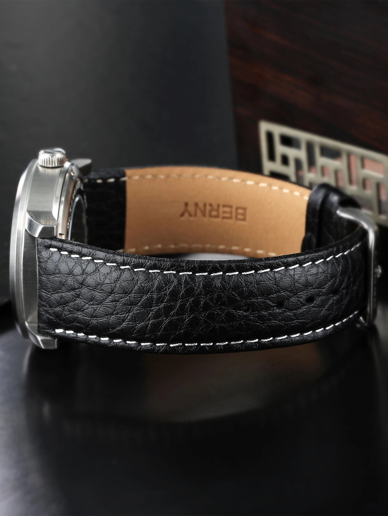 BERNY Schweizisk automatisk herrklocka – Safirglas