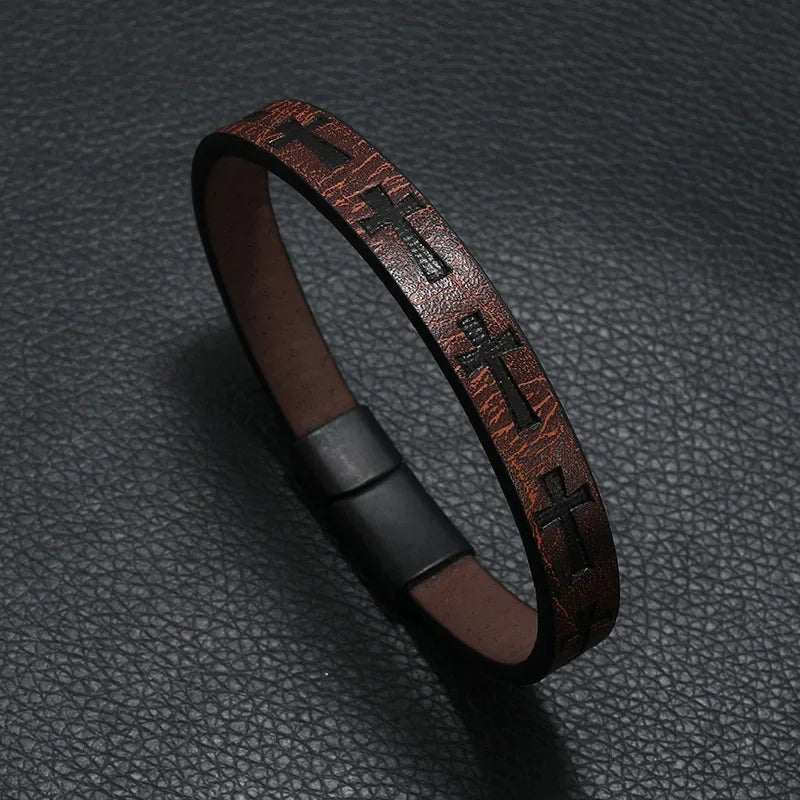 Läderarmband kors – retro armband med magnetlås