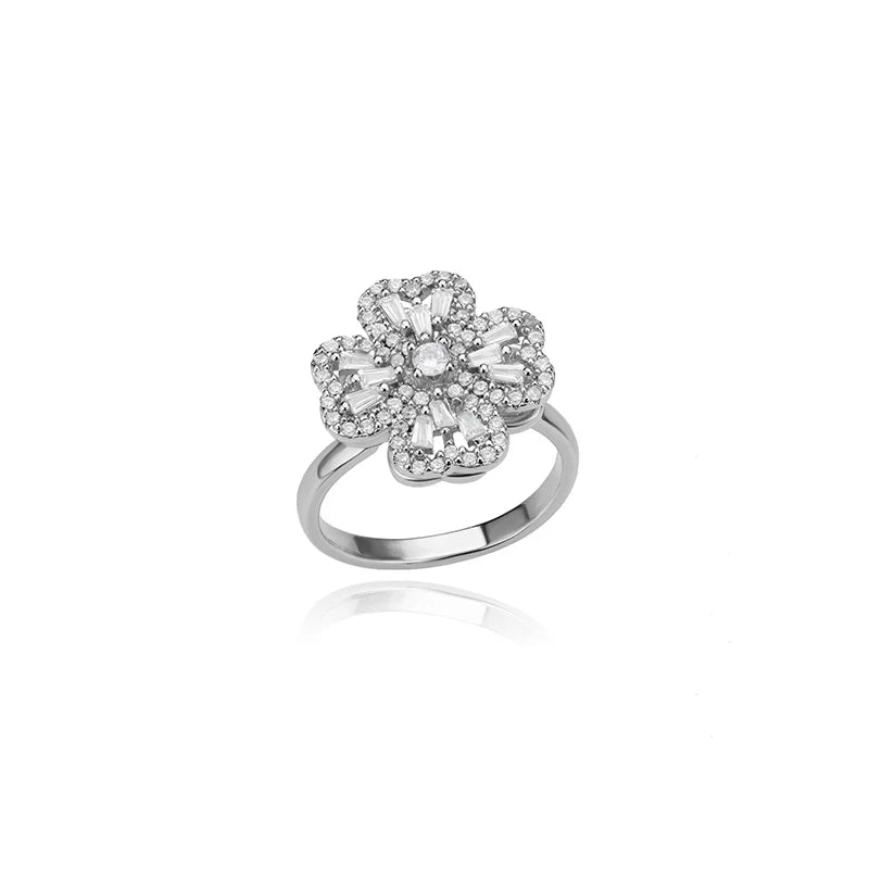 Ring dam – hjärtring med zirkonia bladformade