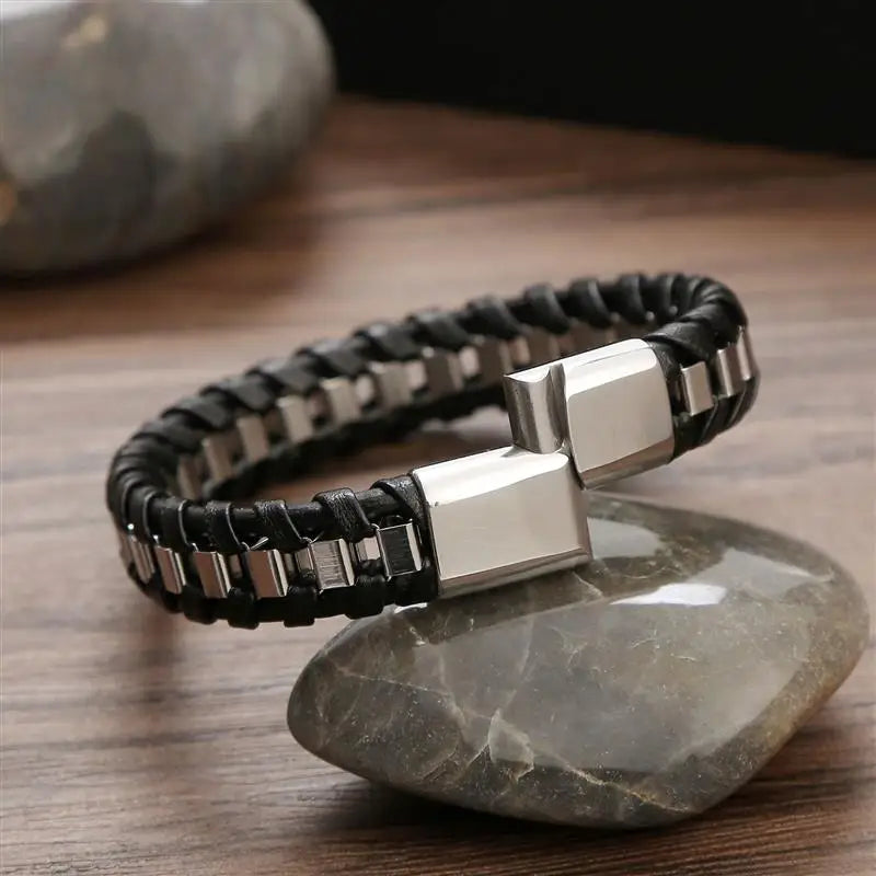 Herr armband i läder och rostfritt stål – flätat armband med magnetlås