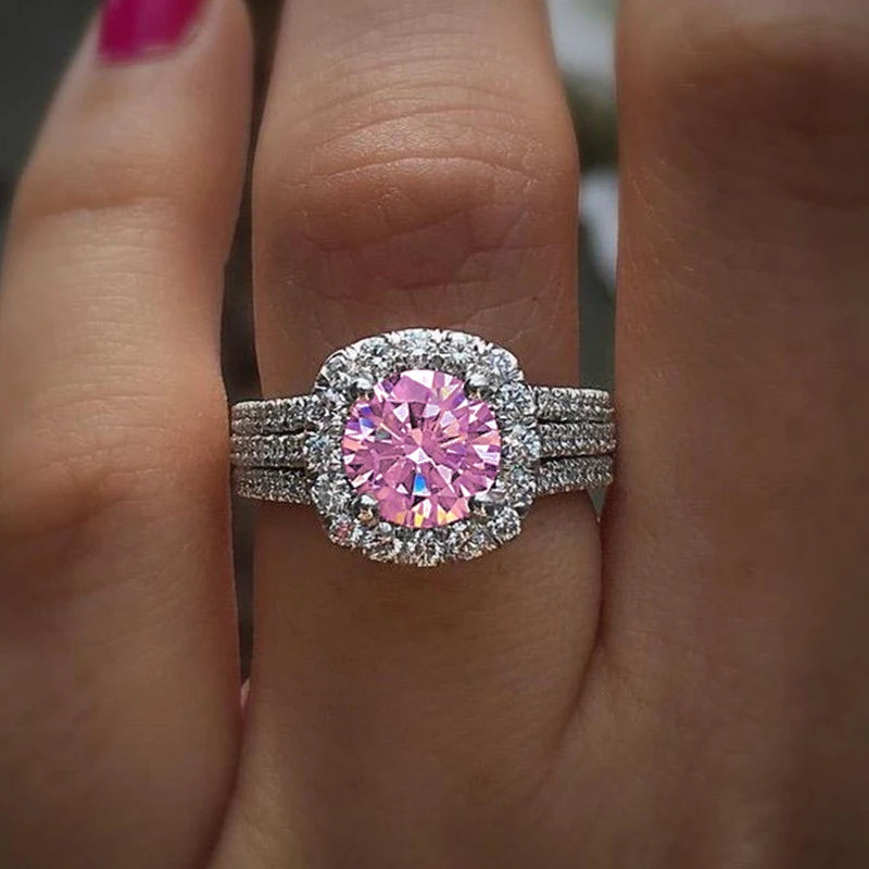 Ring dam – klassisk ring i silverton cushion cut