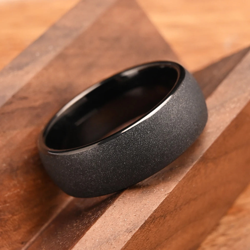 Svart herrring i tungsten 8 mm – borstad & polerad