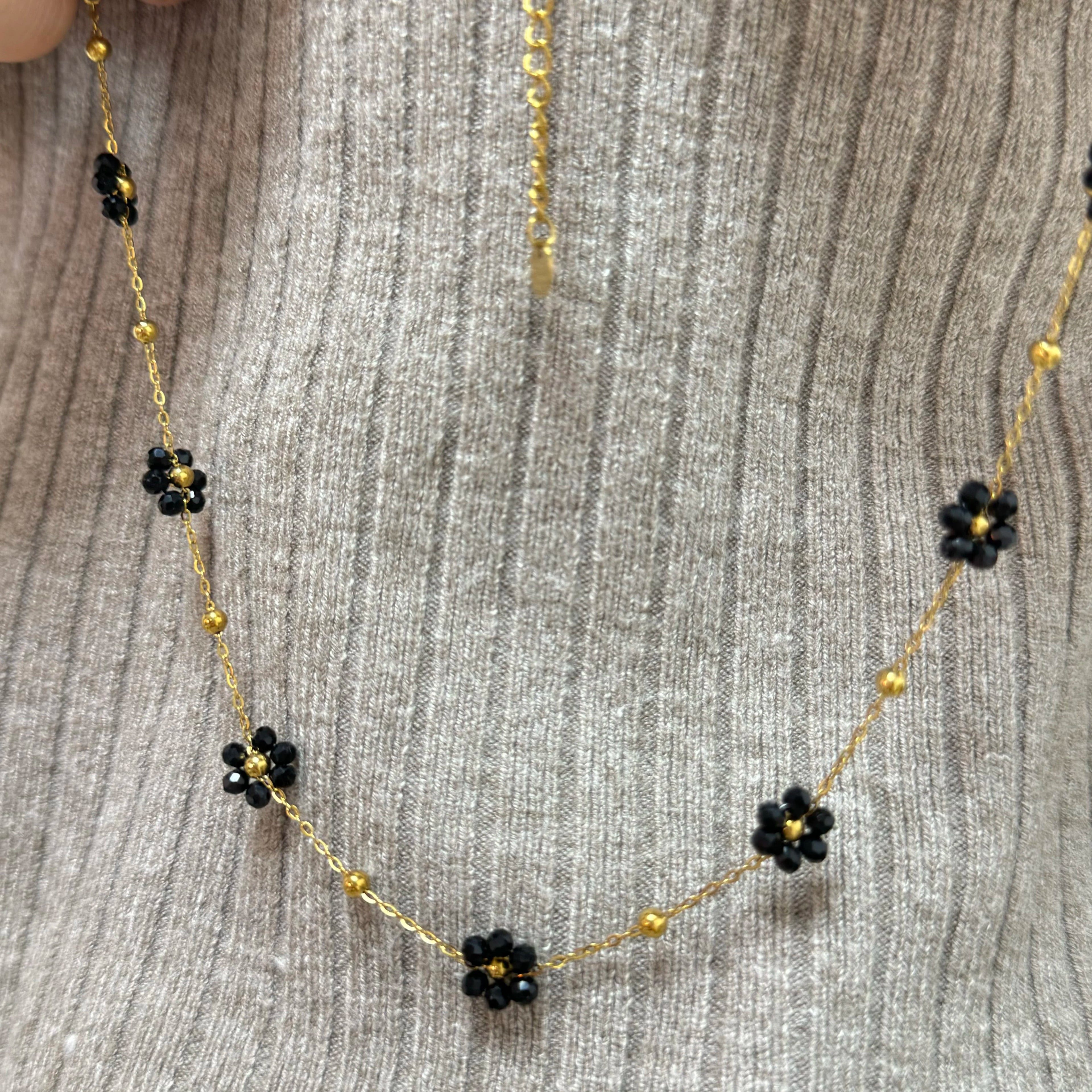 Blomhalsband dam – bohemiskt daisy halsband i rostfritt stål