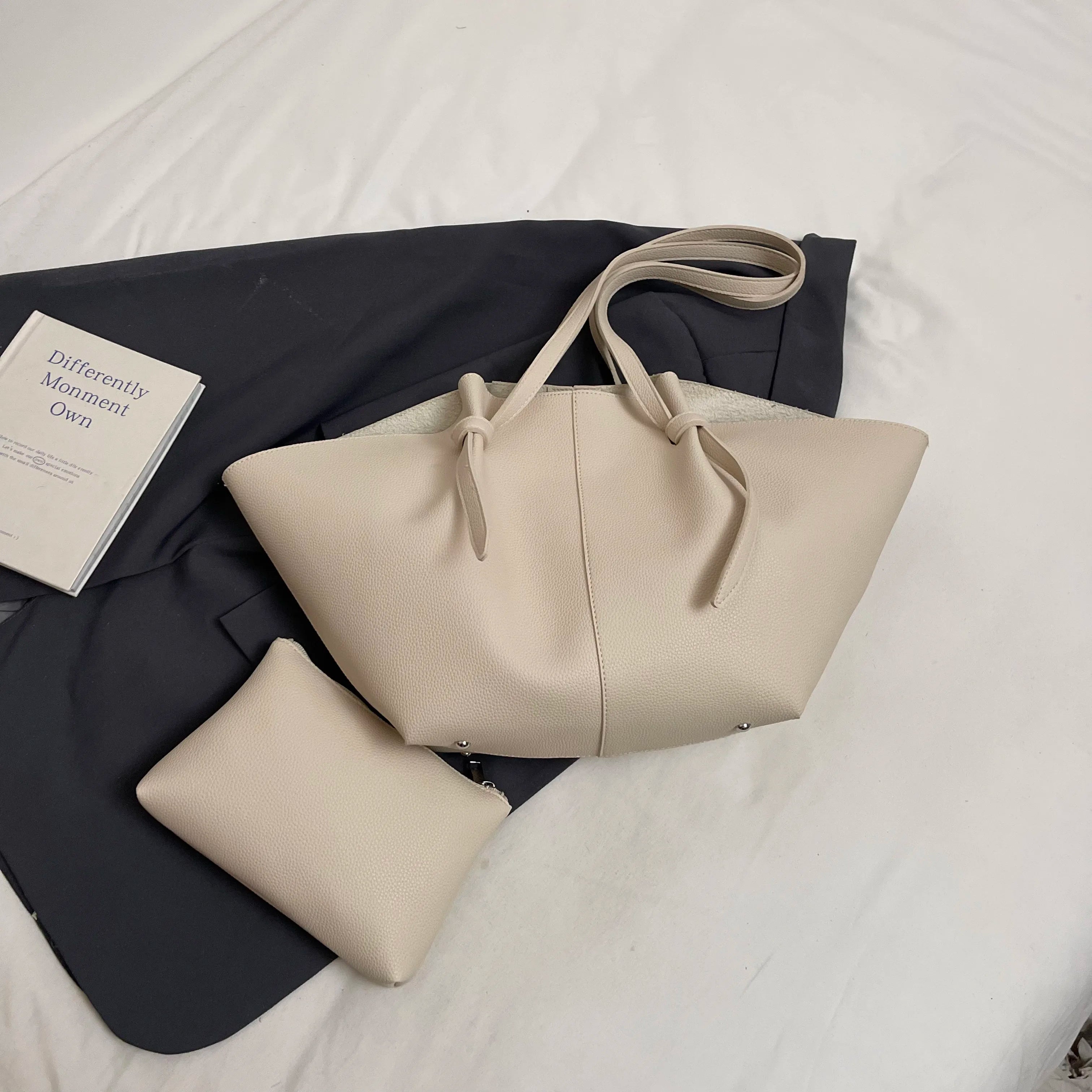 Stor tote bag i PU-läder – elegant & rymlig damväska