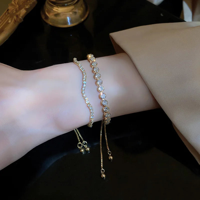 Armband dam – vågformat armband med kristaller för fest