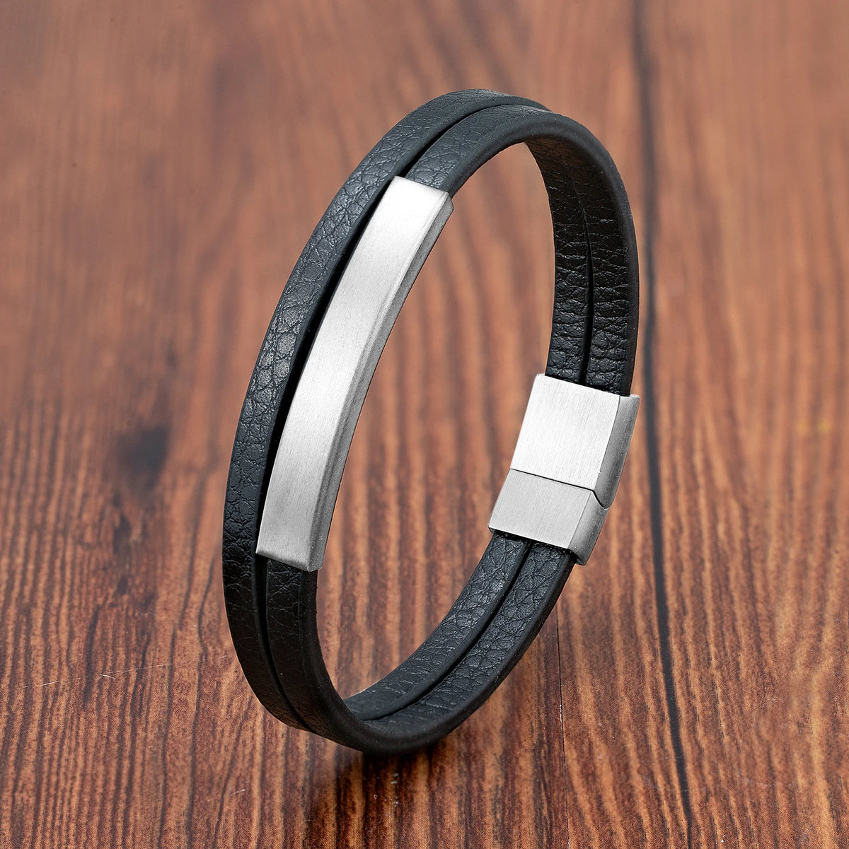 Herrarmband i läder och rostfritt stål – flätat armband med flera lager