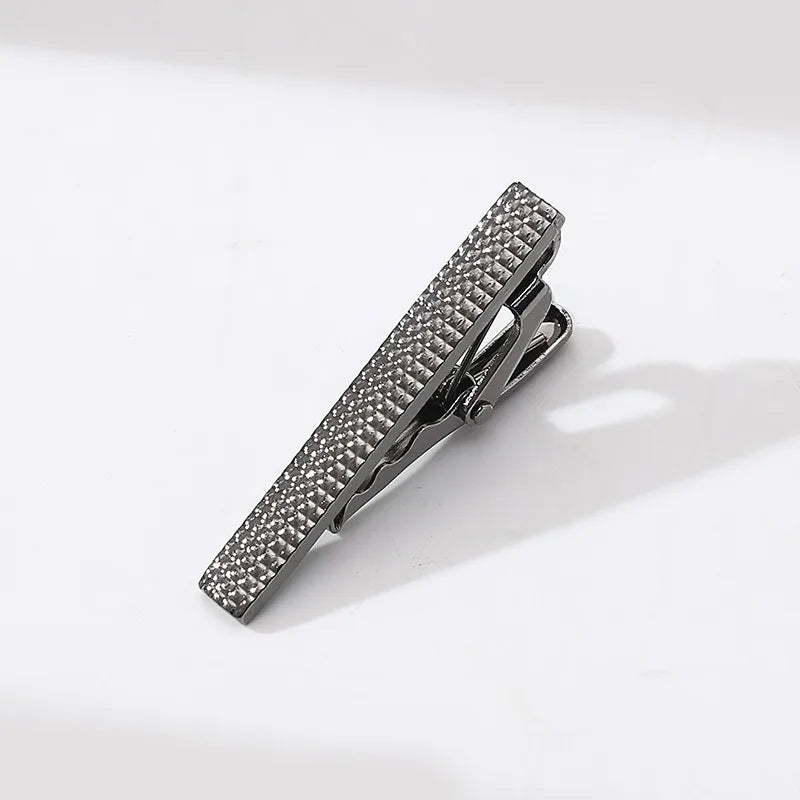 Slipsnål Herr 4 cm – Stilren & säker passform