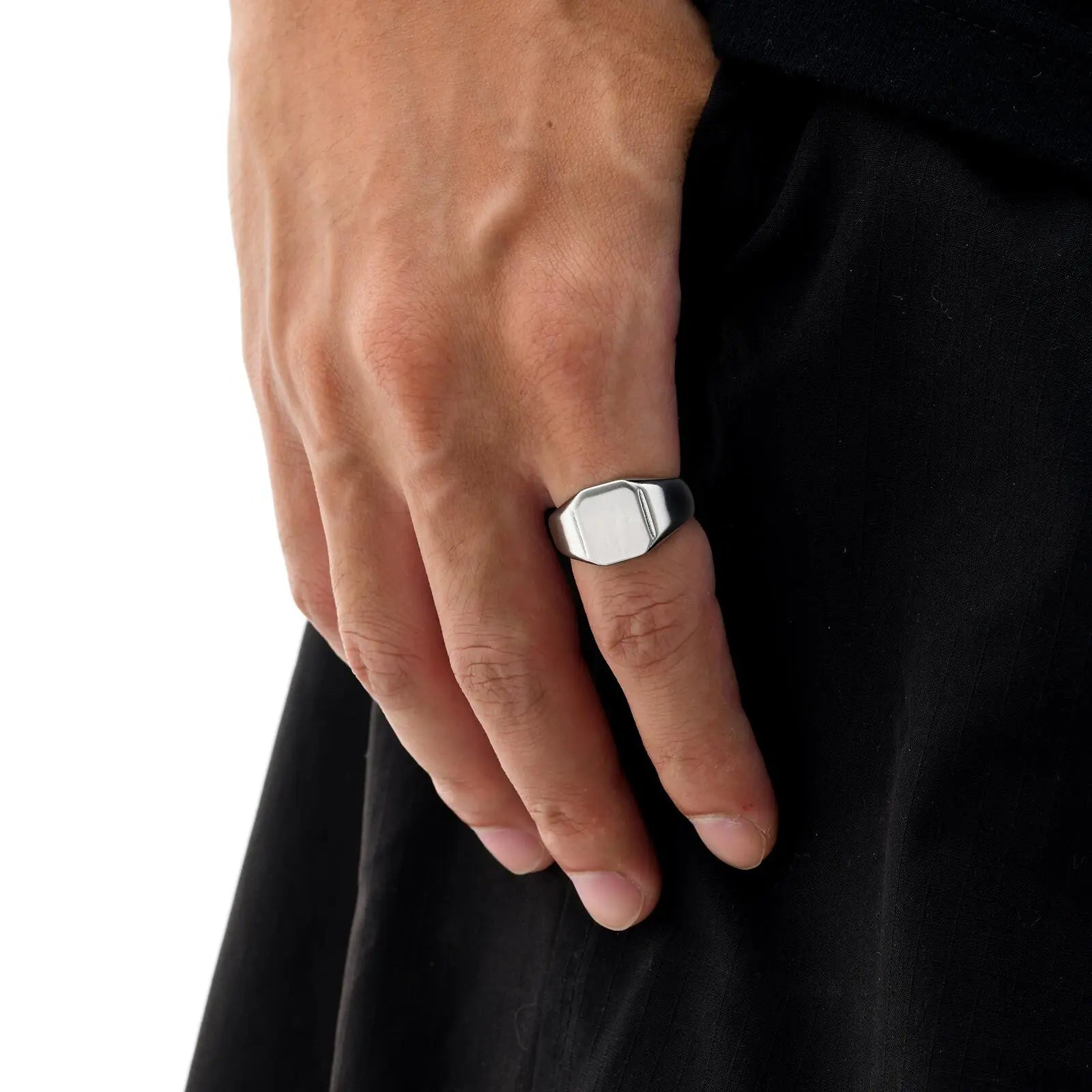 Klackring Unisex – Fyrkantig Silverfärgad i Rostfritt Stål