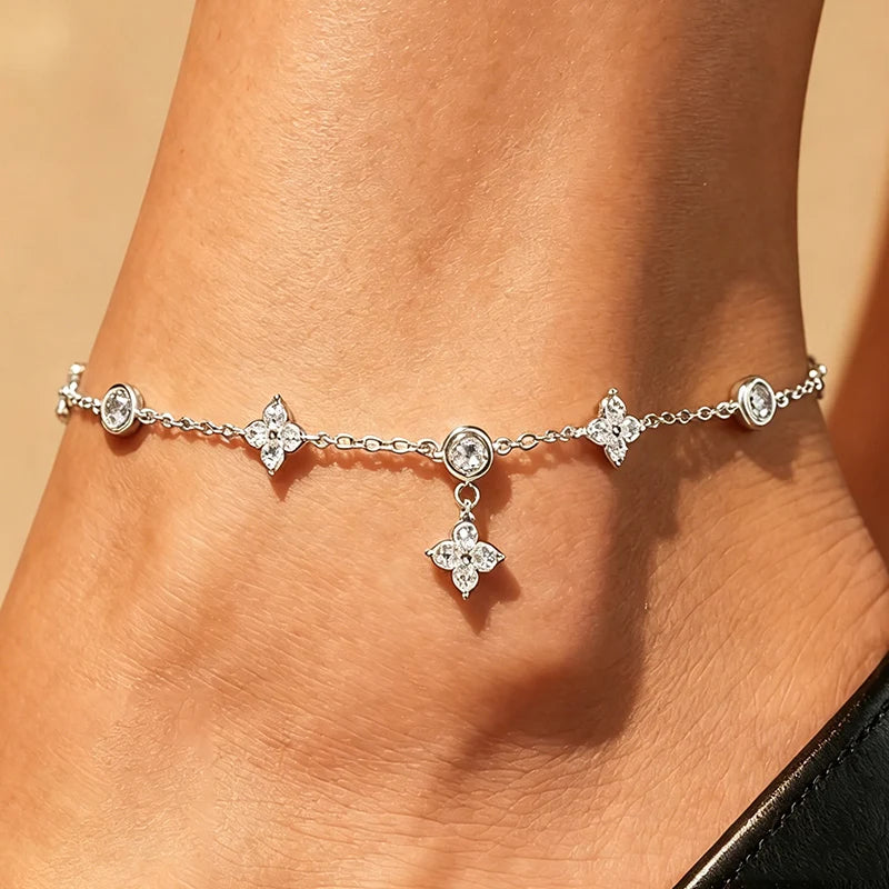 Fotlänk i 925 sterling silver med fyrklöver och zirkonia