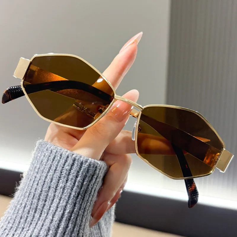 Polygon Solglasögon i Metall – Trendiga Streetstyle UV400