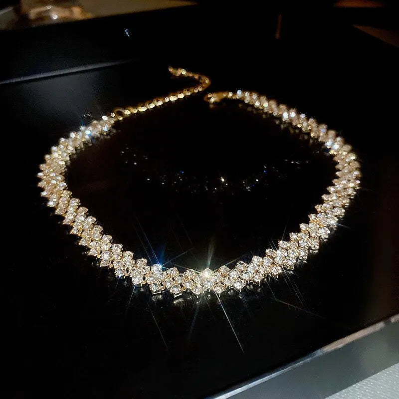 Halsband dam – choker med strass för fest