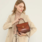 Axelväska i äkta läder dam – klassisk & kompakt crossbody