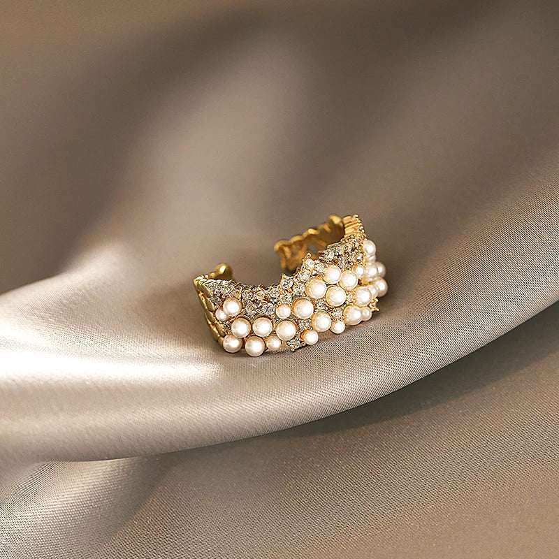 Pärlring med zirkon & guldfinish – öppen damring i 18K‑plätering