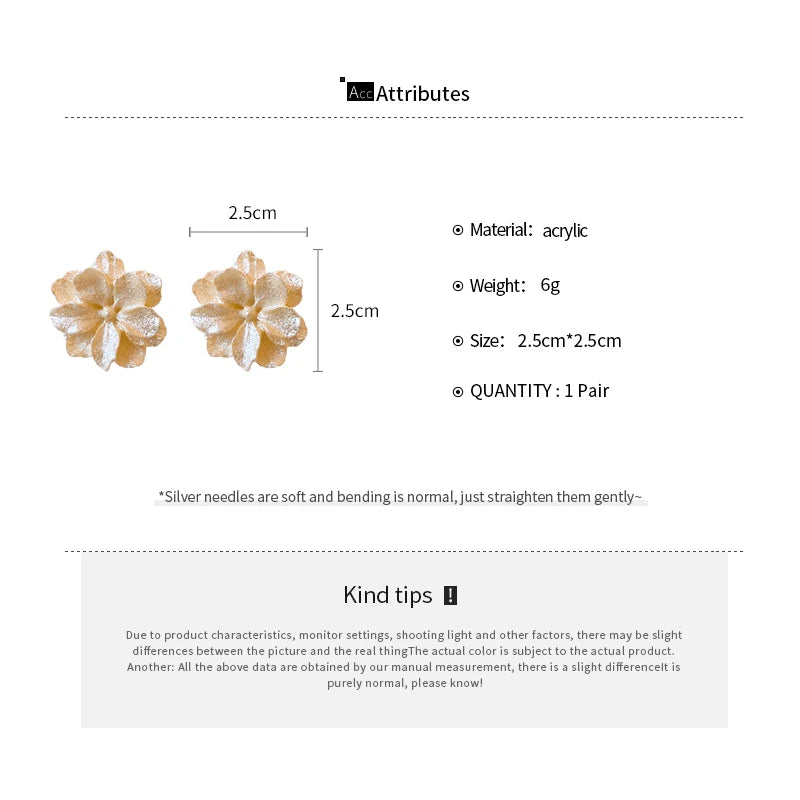 Blomformade örhängen – Vita blommor i akryl