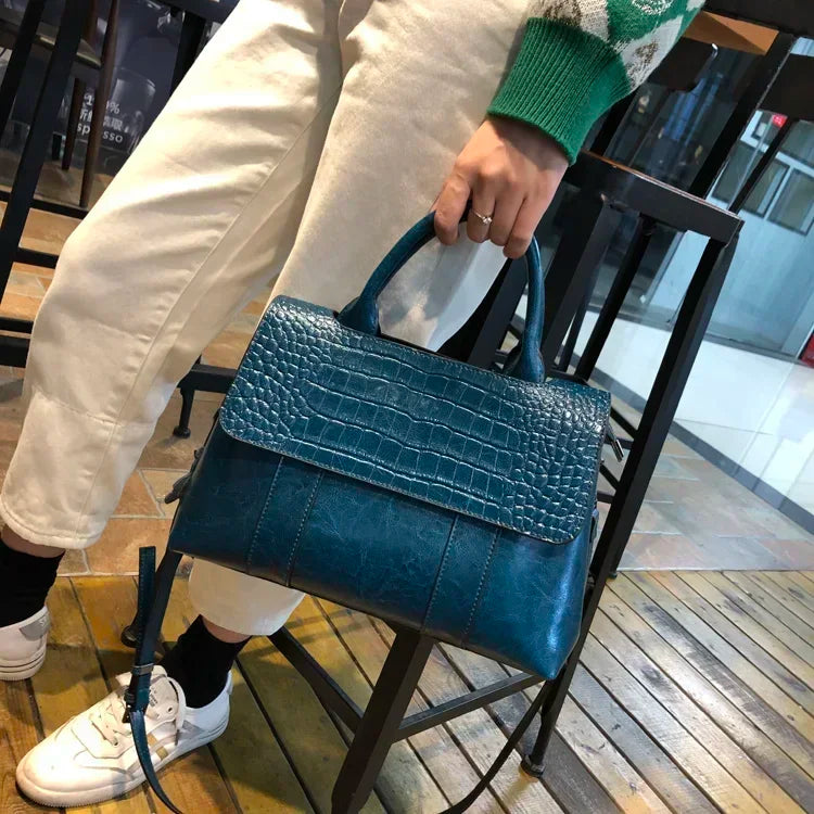 Crossbody-väska dam i äkta läder – stor & retro