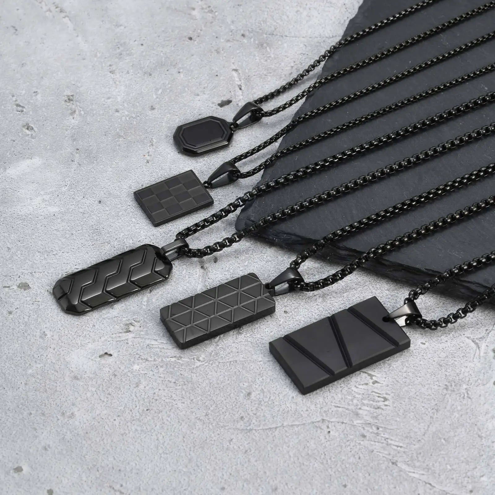 Dog Tag halsband herr – militärinspirerat hänge i rostfritt stål