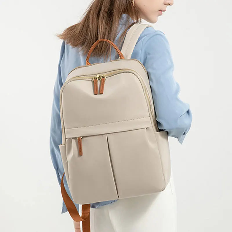 Rymlig datorryggsäck dam i Oxford-material 20–35 L