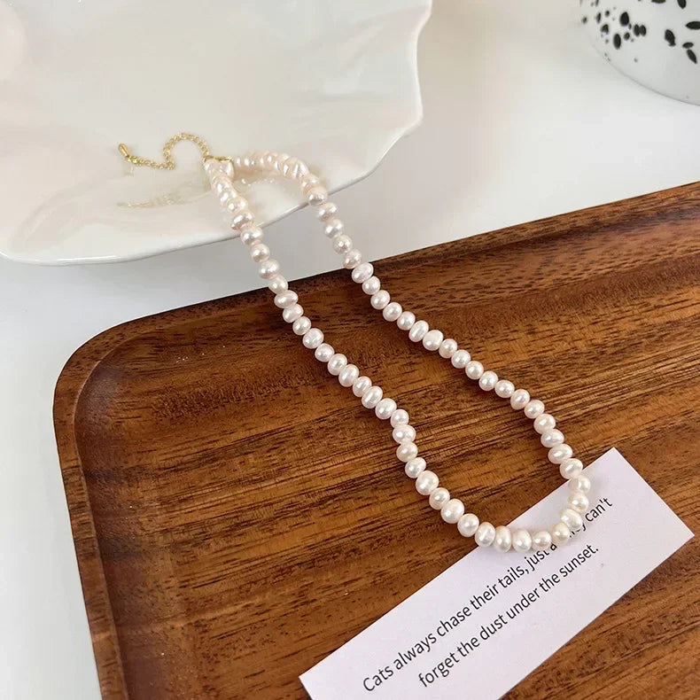 Pärlhalsband dam – sötvattenspärlor choker i elegant design