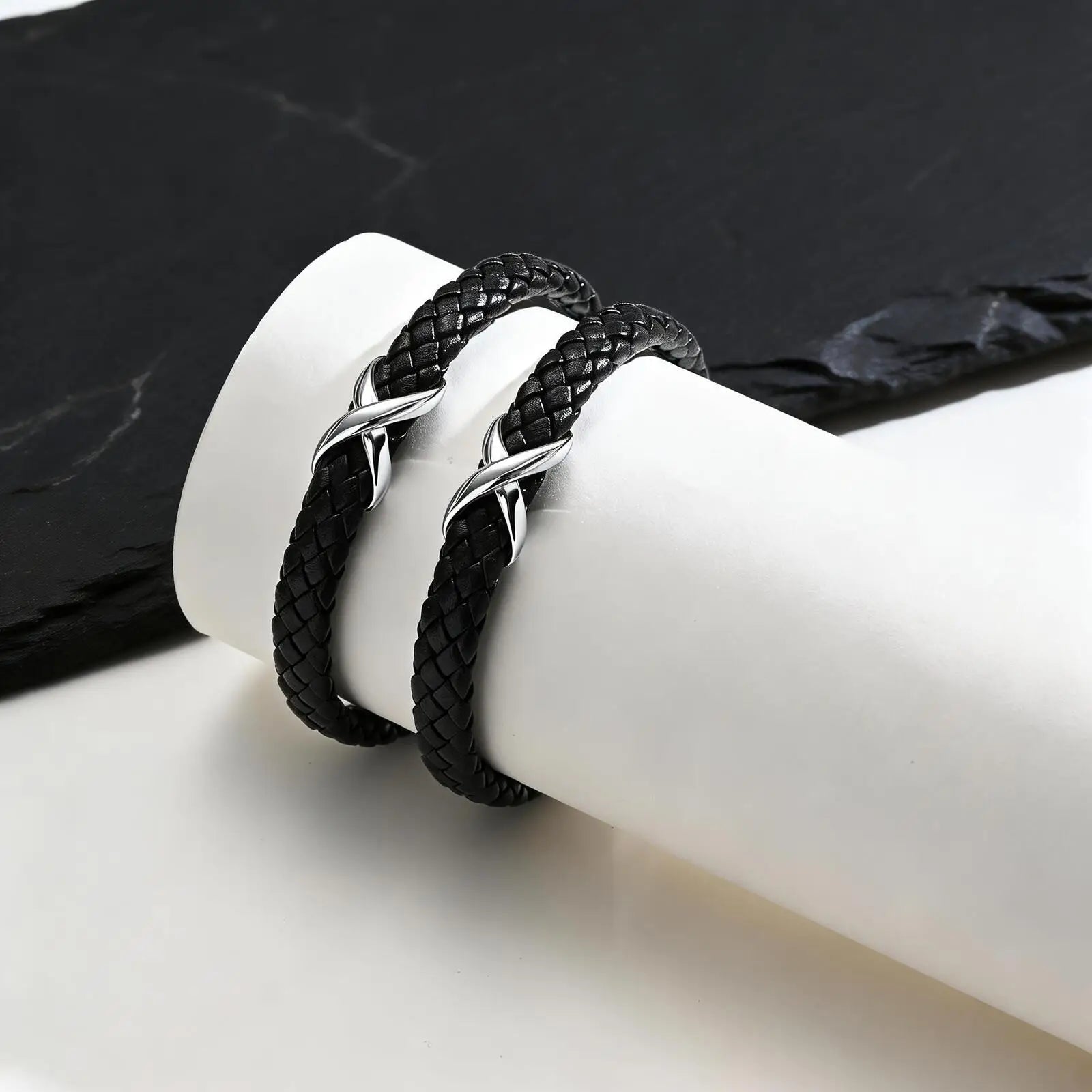 Infinity läderarmband herr – svart & rostfritt stål