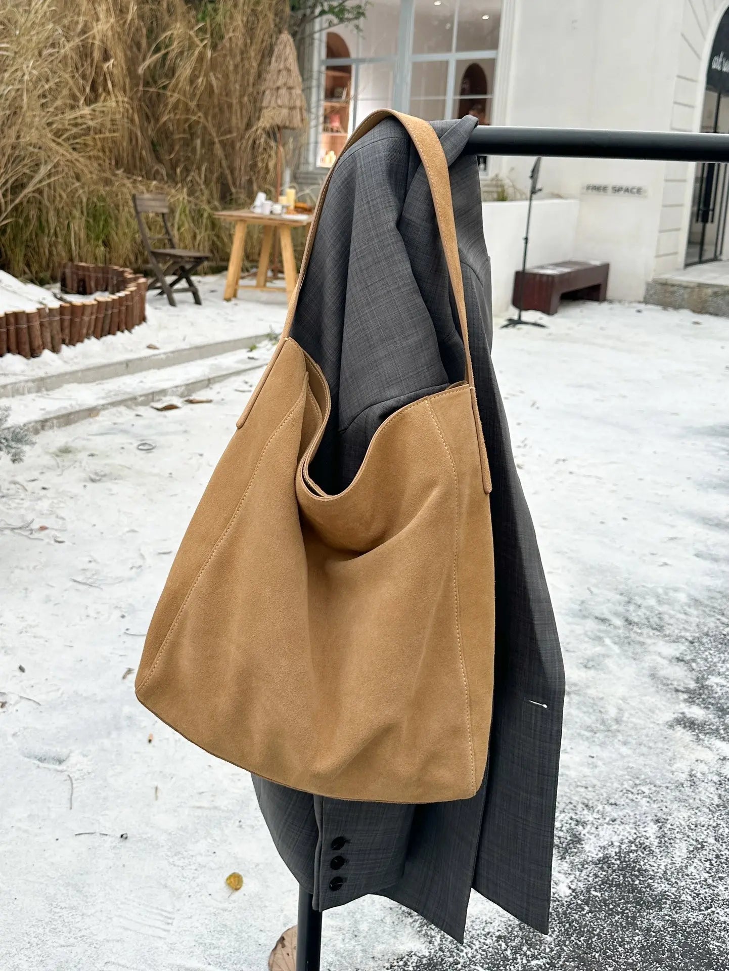 Mockaväska dam stor – suede tote