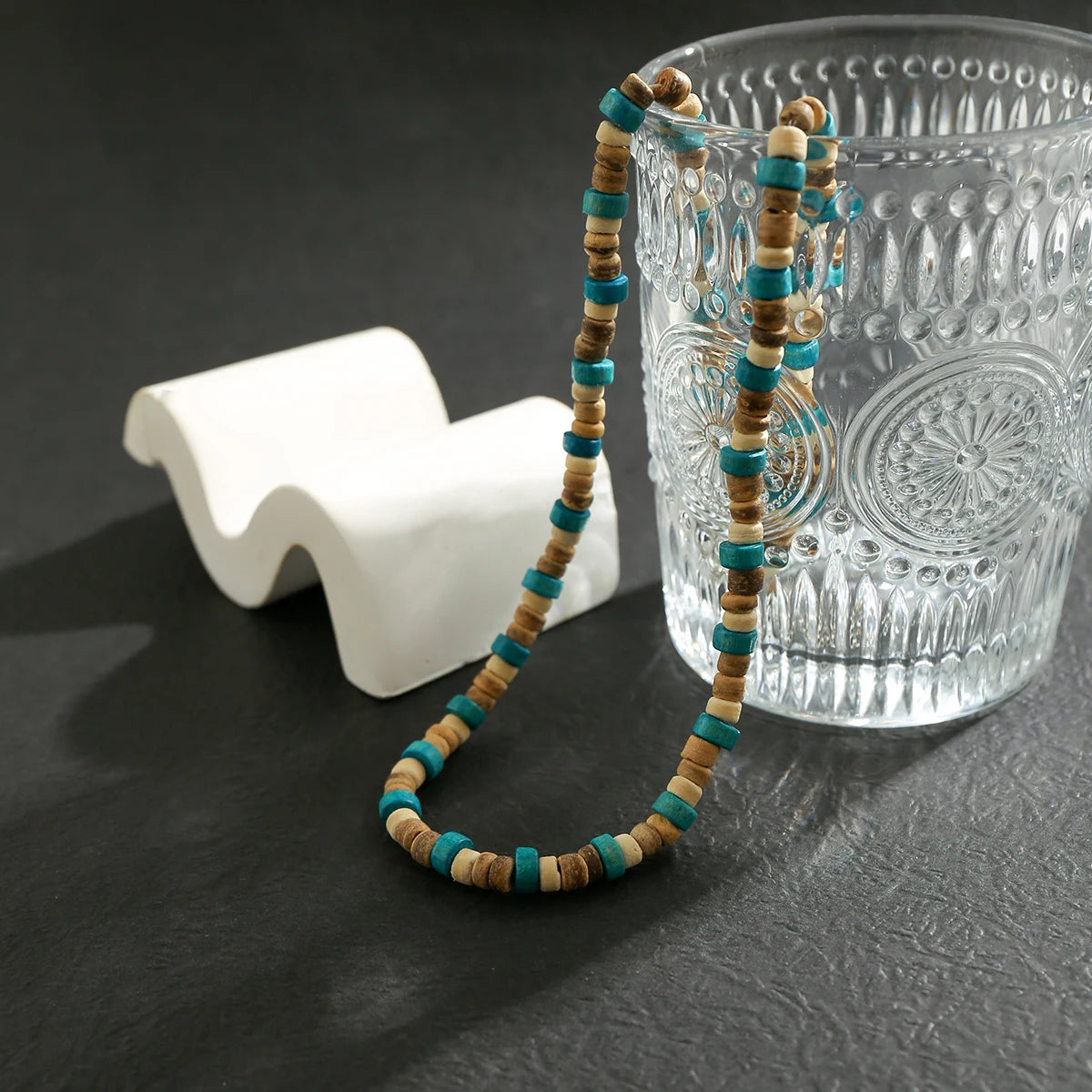 Träpärlhalsband herr – kort choker med vintagekänsla