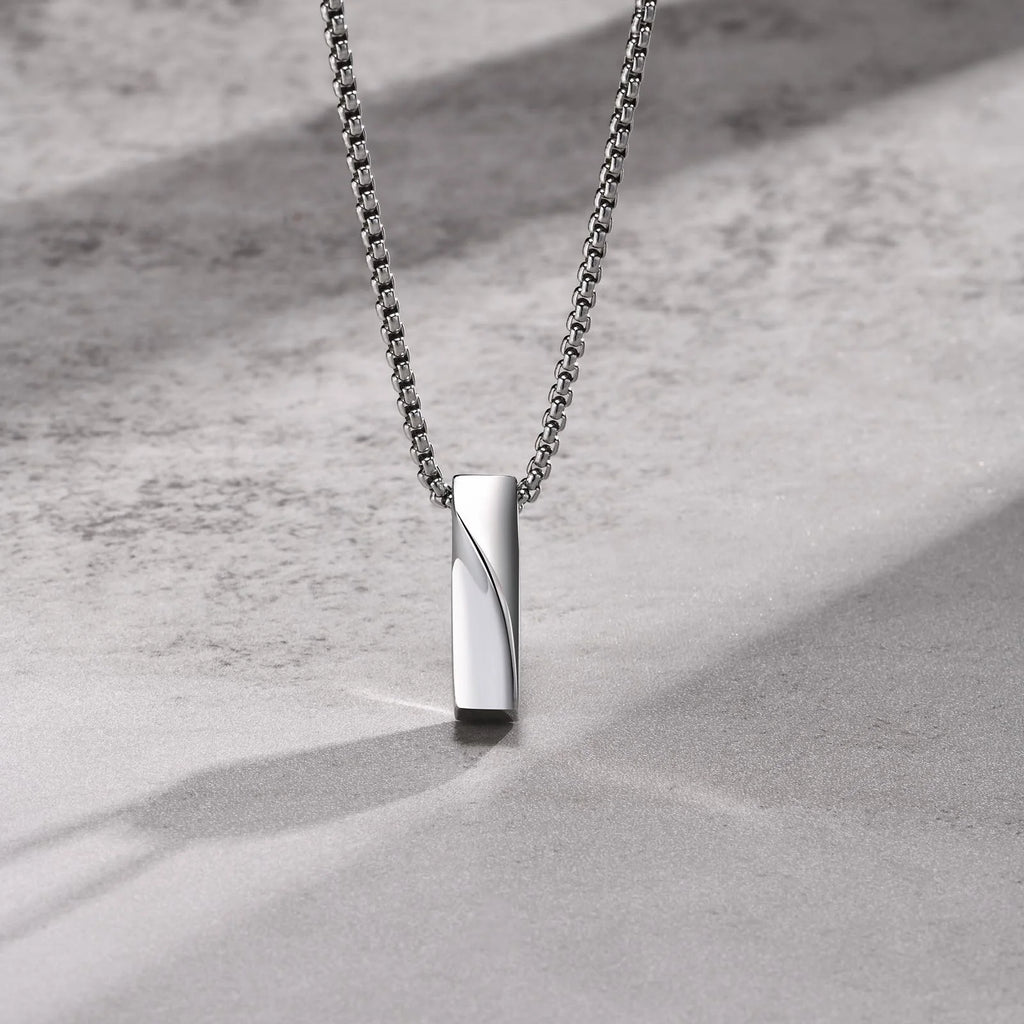 Halsband herr – minimalistiskt stålhalsband med geometriskt hänge