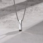 Halsband herr – minimalistiskt stålhalsband med geometriskt hänge