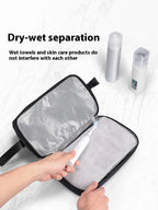 Necessär herr – stilren och slitstark travel organizer